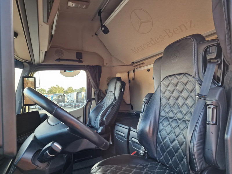 Грузовик-контейнеровоз/ Сменный кузов Mercedes-Benz Actros 2553 6x2 - BDF - Retarder - 4.90 WB - Loadlift - Full air: фото 10