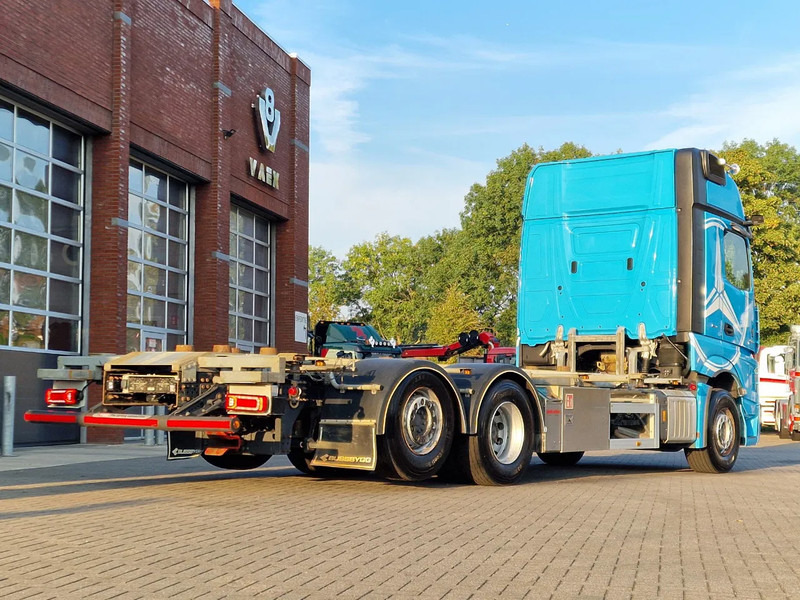 Грузовик-контейнеровоз/ Сменный кузов Mercedes-Benz Actros 2553 6x2 - BDF - Retarder - 4.90 WB - Loadlift - Full air: фото 7