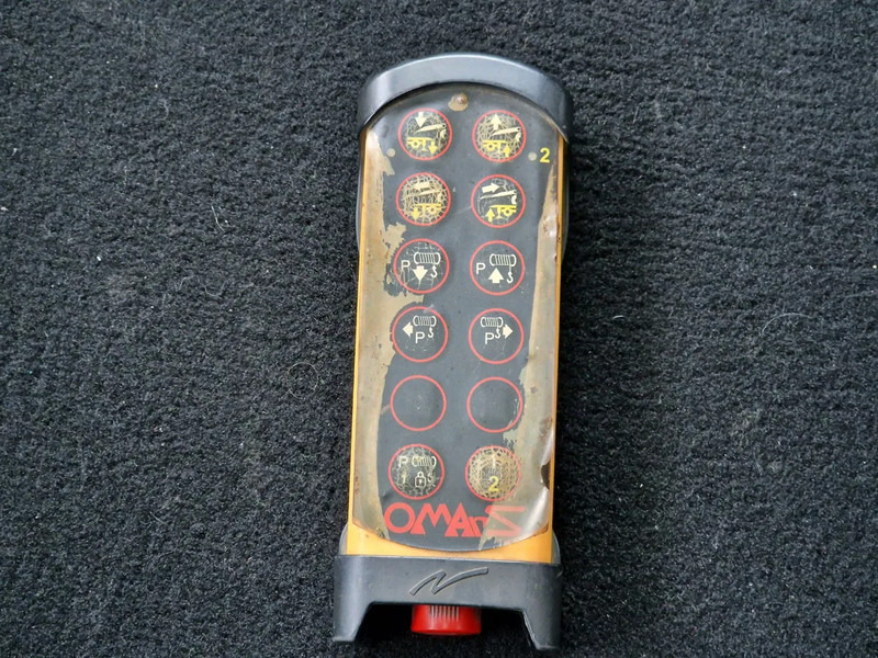 Автовоз Mercedes-Benz Actros 2553 6x2 - Flabad hydraulic ramps/extension - Winch - Camera - Machine mover: фото 19 Автовоз Mercedes-Benz Actros 2553 6x2 - Flabad hydraulic ramps/extension - Winch - Camera - Machine mover: фото 19