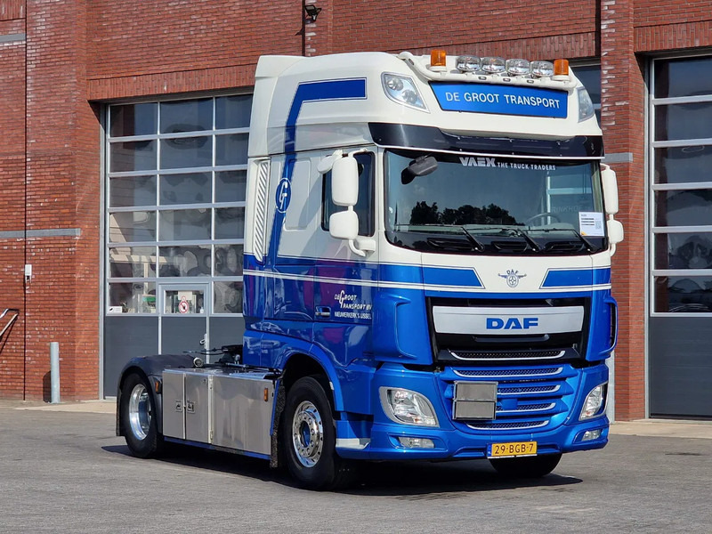 DAF XF 460 SuperSpaceCab 4x2 - ADR/VLG - Leather - Alloy wheels - Тягач: фото 1 DAF XF 460 SuperSpaceCab 4x2 - ADR/VLG - Leather - Alloy wheels - Тягач: фото 1