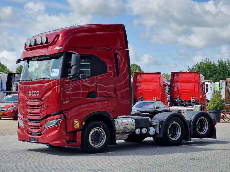 Iveco S-WAY 570 6x2 - Retarder - Full air - 3.20 WB - Navi - Тягач: фото 3 Iveco S-WAY 570 6x2 - Retarder - Full air - 3.20 WB - Navi - Тягач: фото 3