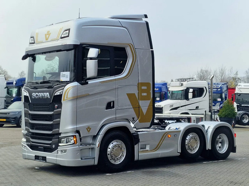 Scania 660S V8 NGS Highline 6x2/4 - New - Full spec - Retarder - Night clima - Led - Leather - Navi - Тягач: фото 3 Scania 660S V8 NGS Highline 6x2/4 - New - Full spec - Retarder - Night clima - Led - Leather - Navi - Тягач: фото 3