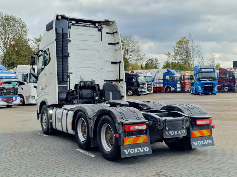 Volvo FH 16.750 Globetrotter XL 6x4 - Retarder - HUB Reduction - Low KM - Euro 5 - Тягач: фото 5 Volvo FH 16.750 Globetrotter XL 6x4 - Retarder - HUB Reduction - Low KM - Euro 5 - Тягач: фото 5