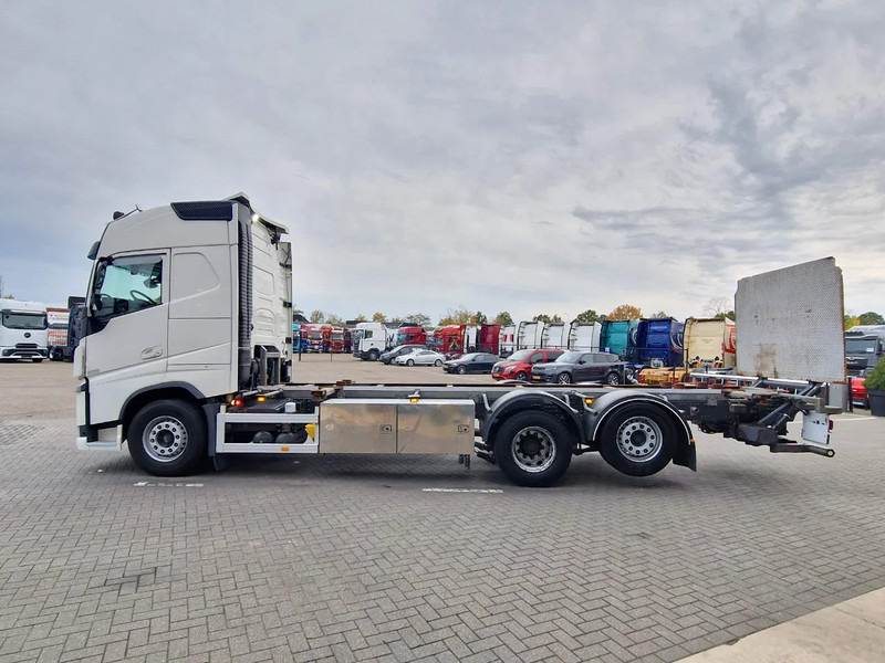Volvo FH 13.540 Globetrotter 6x2 - BDF - Loadlift - Full air - I parkcool - 4.80 WB - Грузовик-контейнеровоз/ Сменный кузов: фото 4 Volvo FH 13.540 Globetrotter 6x2 - BDF - Loadlift - Full air - I parkcool - 4.80 WB - Грузовик-контейнеровоз/ Сменный кузов: фото 4