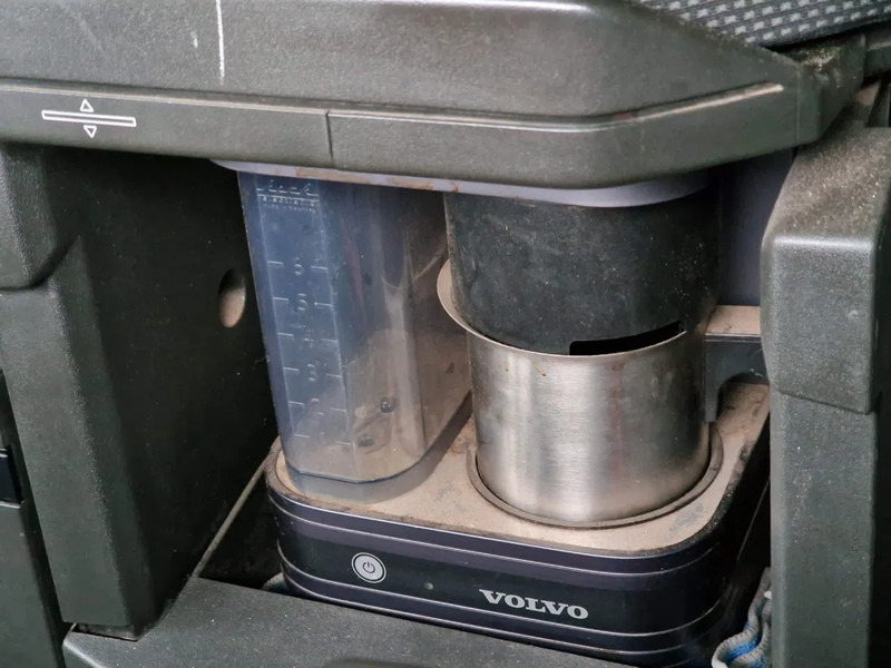 Крюковой мультилифт Volvo FH 13.540 Globetrotter 8x4*4 - HIAB Hook 22T - Full air - Work remote: фото 16 Крюковой мультилифт Volvo FH 13.540 Globetrotter 8x4*4 - HIAB Hook 22T - Full air - Work remote: фото 16