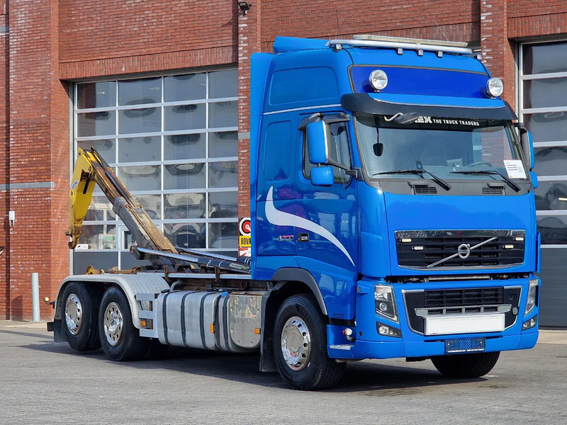 Volvo FH 16.700 Globetrotter 6x2*4 - Palfinger T20 Hook - Retarder - Steering axle - Крюковой мультилифт: фото 2 Volvo FH 16.700 Globetrotter 6x2*4 - Palfinger T20 Hook - Retarder - Steering axle - Крюковой мультилифт: фото 2