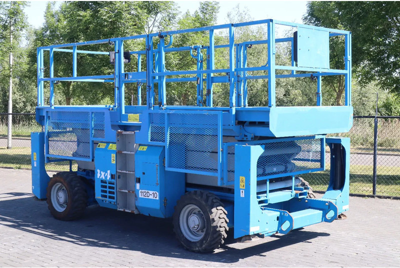 Genie GS-3384 RT | 12 METER | 1.134 KG - Ножничный подъемник: фото 2 Genie GS-3384 RT | 12 METER | 1.134 KG - Ножничный подъемник: фото 2
