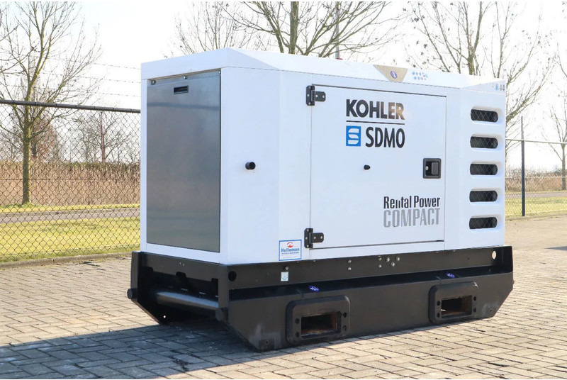 SDMO R44C3 | 44 KVA | GOOD WORKING - Электрогенератор: фото 3 SDMO R44C3 | 44 KVA | GOOD WORKING - Электрогенератор: фото 3