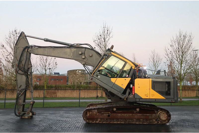 Volvo EC 250 EL | OILQUICK | DYNASET | TILT CABIN - Гусеничный экскаватор: фото 1 Volvo EC 250 EL | OILQUICK | DYNASET | TILT CABIN - Гусеничный экскаватор: фото 1