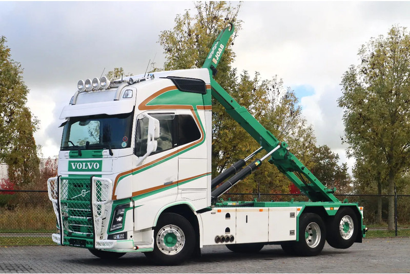 Volvo FH 16.750 | 6X2*4 | RETARDER | STEERING AXLE | JOAB HOOK | EURO 6 - Крюковой мультилифт: фото 1 Volvo FH 16.750 | 6X2*4 | RETARDER | STEERING AXLE | JOAB HOOK | EURO 6 - Крюковой мультилифт: фото 1
