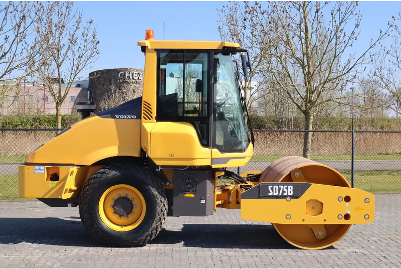 Volvo SD75B | SD 75 B | NEW / UNUSED | 1 YEAR WARRANTY - Комбинированный каток: фото 4 Volvo SD75B | SD 75 B | NEW / UNUSED | 1 YEAR WARRANTY - Комбинированный каток: фото 4