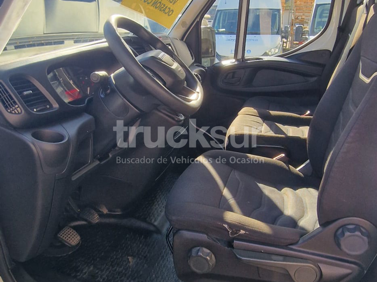 Фургон с закрытым кузовом IVECO 35S14 12M3: фото 7 Фургон с закрытым кузовом IVECO 35S14 12M3: фото 7