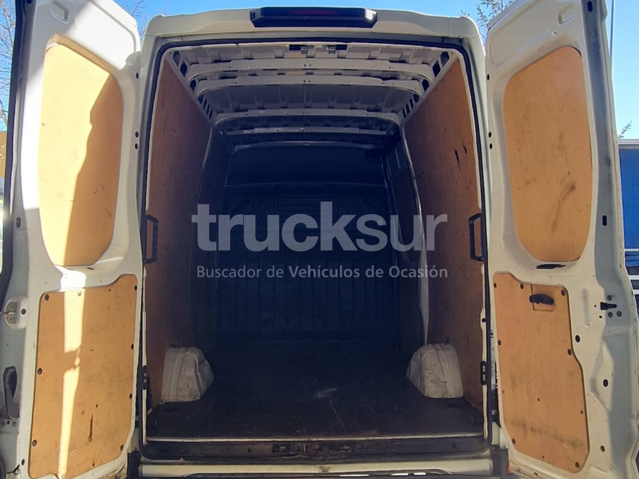 Фургон с закрытым кузовом IVECO 35S14 12M3: фото 6 Фургон с закрытым кузовом IVECO 35S14 12M3: фото 6