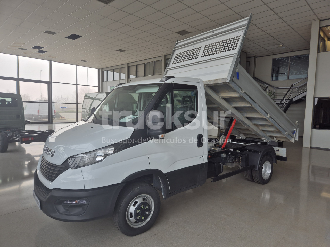 IVECO DAILY 35C14H - Малотоннажный самосвал: фото 1 IVECO DAILY 35C14H - Малотоннажный самосвал: фото 1