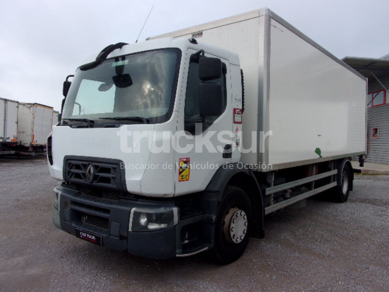 RENAULT D320.18 - Грузовик с закрытым кузовом: фото 1 RENAULT D320.18 - Грузовик с закрытым кузовом: фото 1