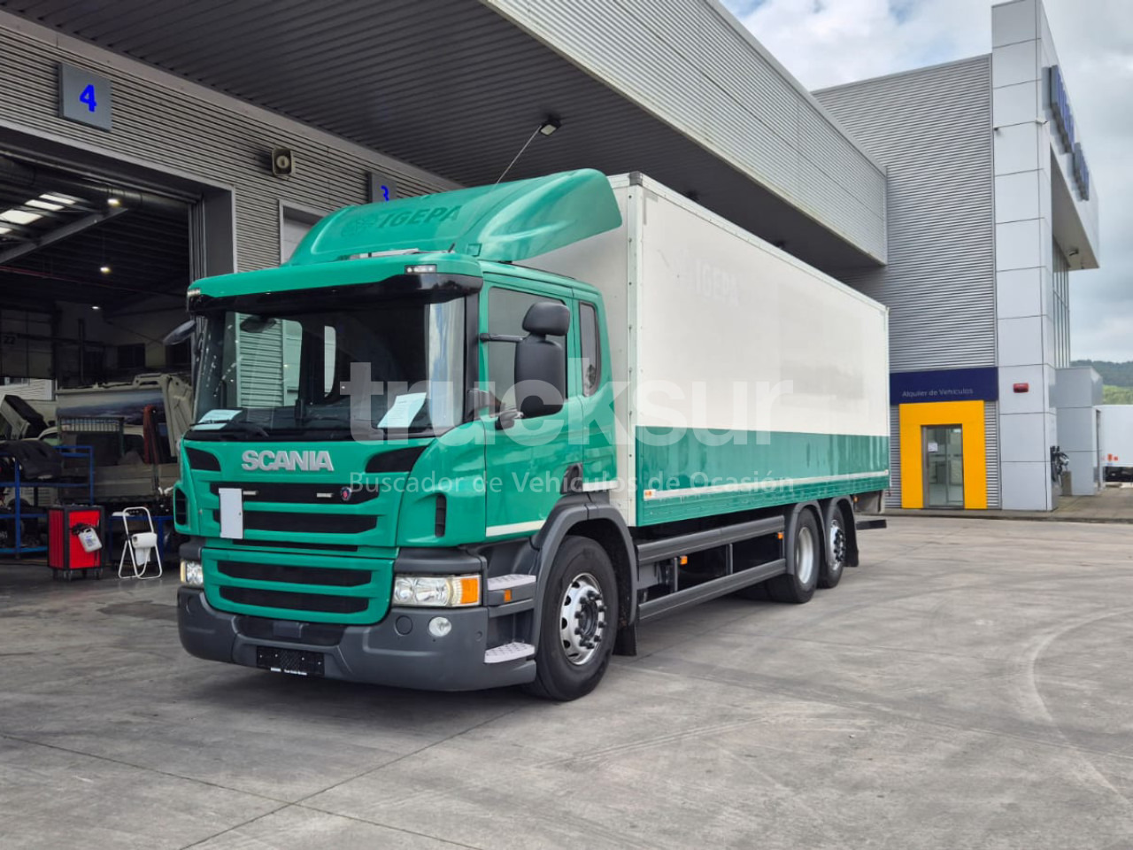 SCANIA P320.26 ejes 6x2*4 - Тентованный грузовик: фото 1 SCANIA P320.26 ejes 6x2*4 - Тентованный грузовик: фото 1