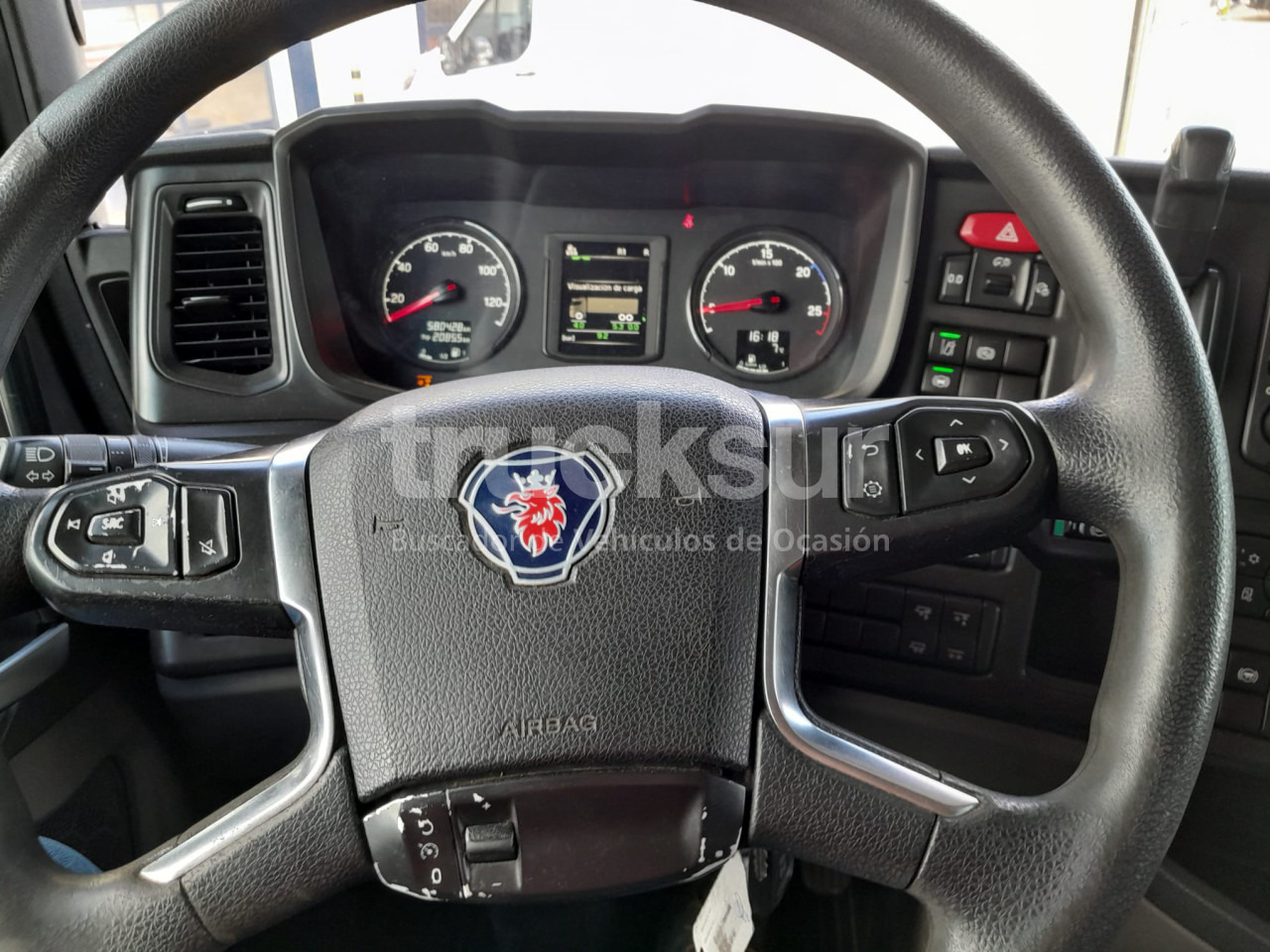 Грузовик-шасси SCANIA R450.26 ejes 6x2*4: фото 25