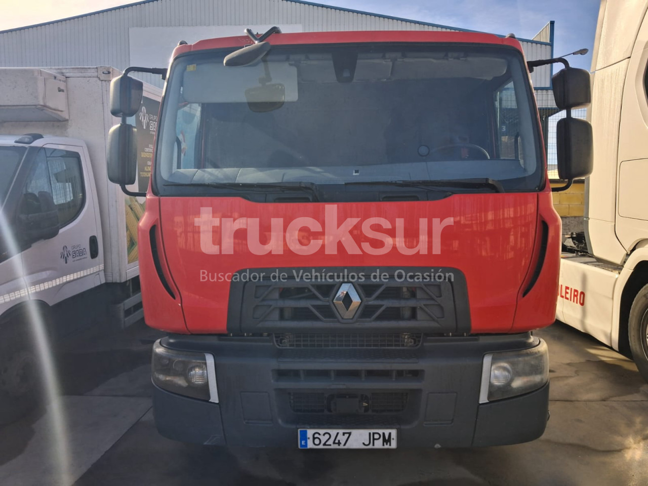 RENAULT D18 WIDE PORTACOCHES - Тягач: фото 2 RENAULT D18 WIDE PORTACOCHES - Тягач: фото 2