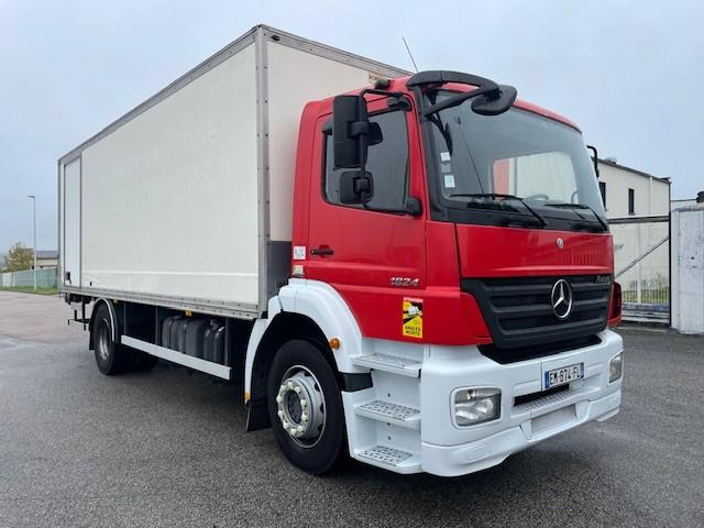 Mercedes Axor 1829 - Грузовик с закрытым кузовом: фото 1 Mercedes Axor 1829 - Грузовик с закрытым кузовом: фото 1