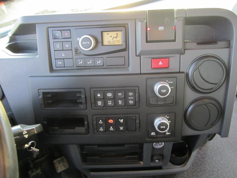 Самосвал Renault Gamme C 380: фото 19 Самосвал Renault Gamme C 380: фото 19