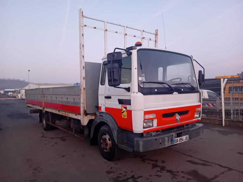 Renault Midliner S 150 - Грузовик бортовой/ Платформа: фото 1 Renault Midliner S 150 - Грузовик бортовой/ Платформа: фото 1