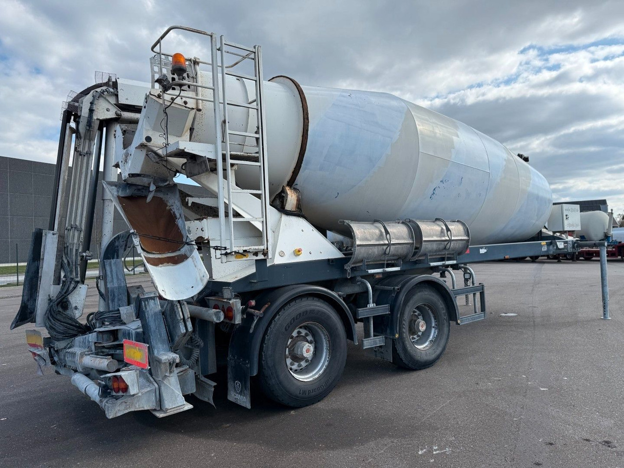 De Buf BM 12-36-2SPR w/ Belt Theam TSR15 / Beton - Полуприцеп бетоносмеситель: фото 4 De Buf BM 12-36-2SPR w/ Belt Theam TSR15 / Beton - Полуприцеп бетоносмеситель: фото 4