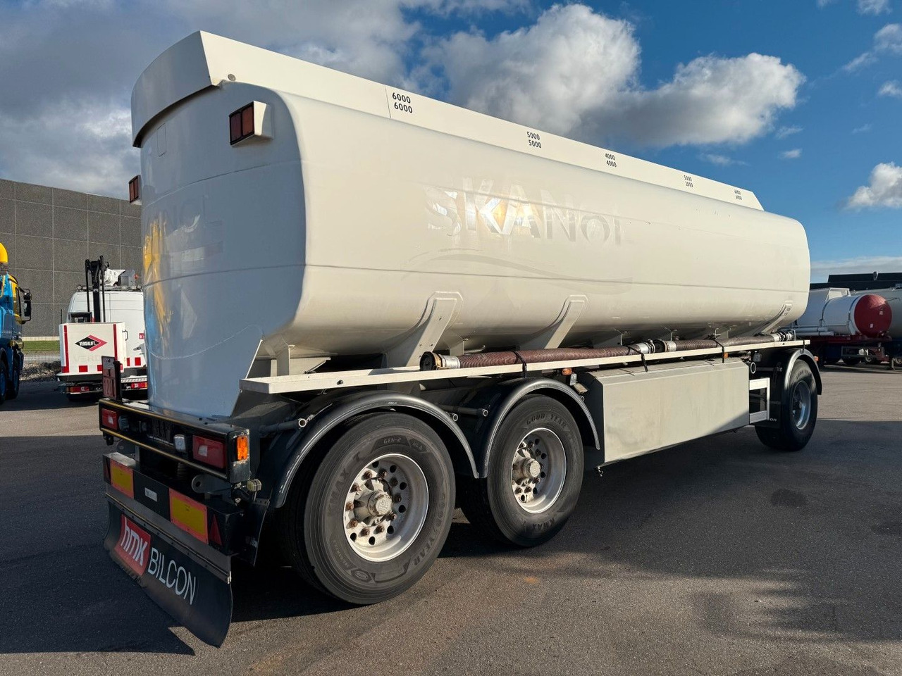 HMK Bilcon 27.000 l. ADR Tank 5 compartment - Прицеп-цистерна: фото 3 HMK Bilcon 27.000 l. ADR Tank 5 compartment - Прицеп-цистерна: фото 3