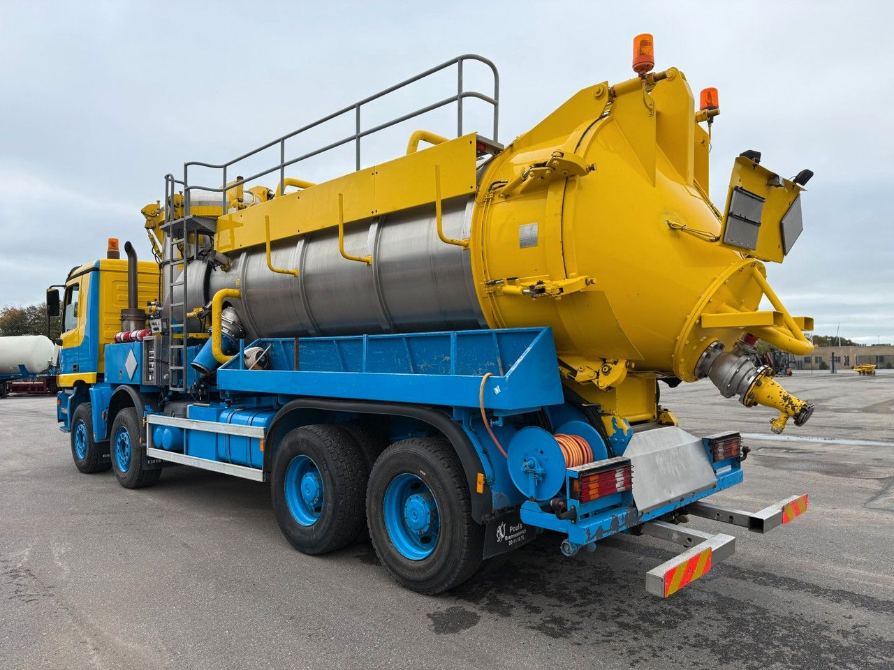 Mercedes-Benz Actros 4140 8x4 KOKS MEGAVAC 8000 ADR Dry Vac - Ассенизатор: фото 4 Mercedes-Benz Actros 4140 8x4 KOKS MEGAVAC 8000 ADR Dry Vac - Ассенизатор: фото 4