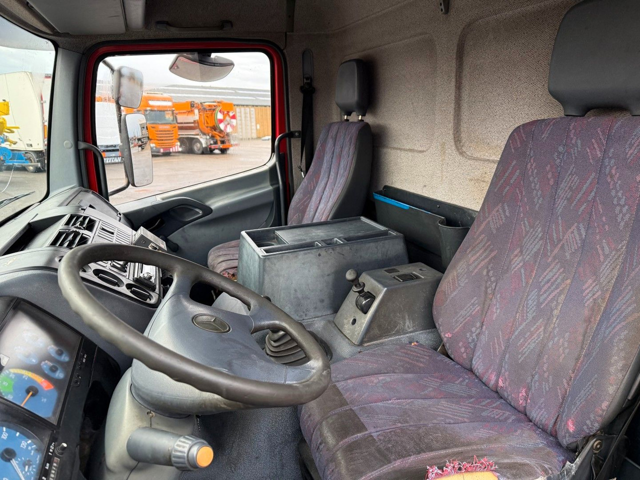 Mercedes-Benz Atego 1523 4x2 Combi Cleaner 6000 L - Ассенизатор: фото 5 Mercedes-Benz Atego 1523 4x2 Combi Cleaner 6000 L - Ассенизатор: фото 5