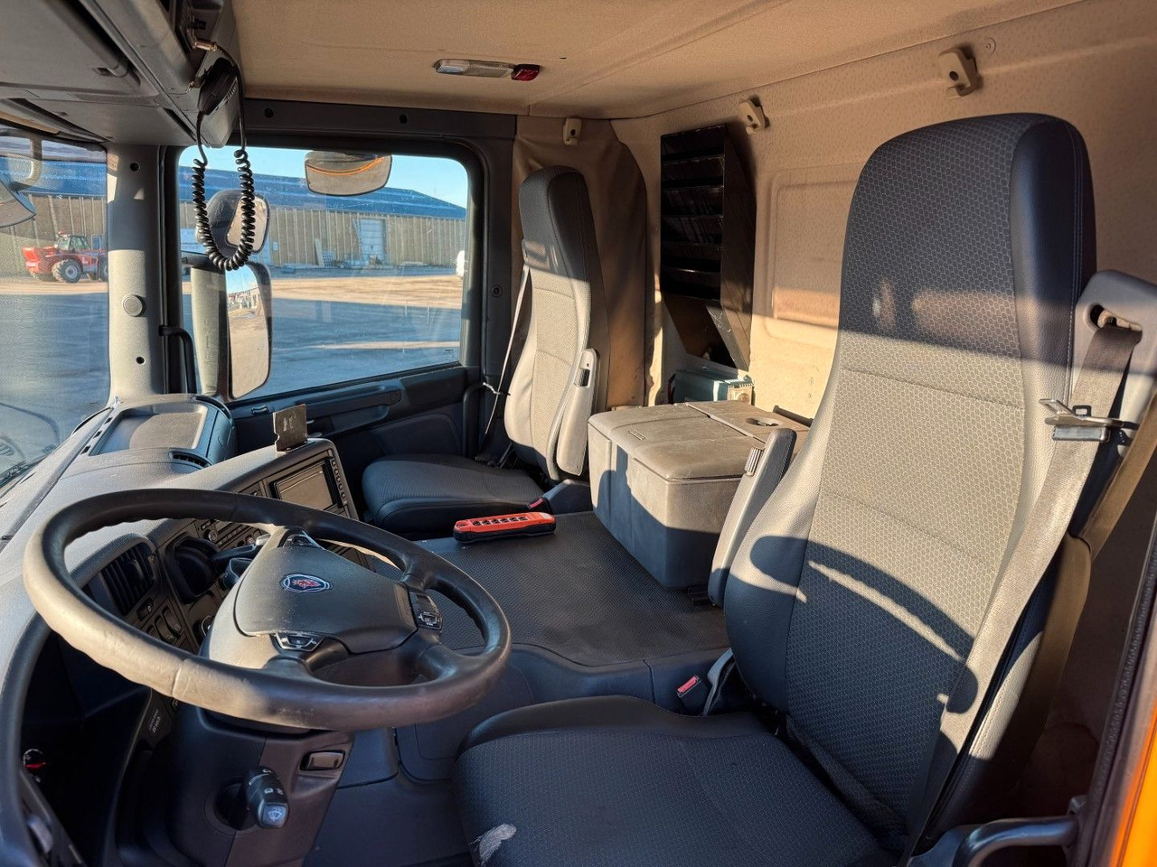 Scania P400 6x2*4 Hvidtved Larsen Flexline 310 - Ассенизатор: фото 5 Scania P400 6x2*4 Hvidtved Larsen Flexline 310 - Ассенизатор: фото 5