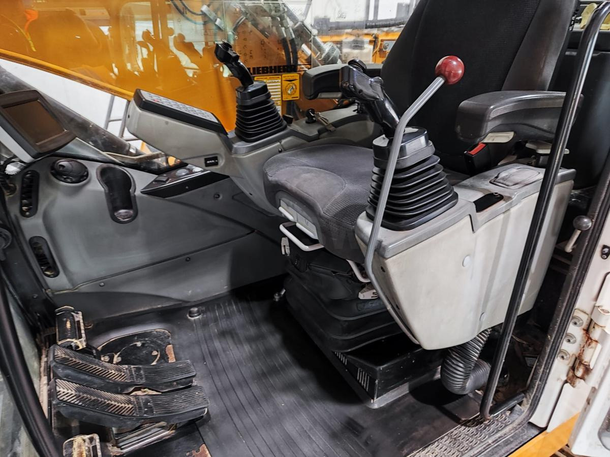 Liebherr R920 - Гусеничный экскаватор: фото 5 Liebherr R920 - Гусеничный экскаватор: фото 5