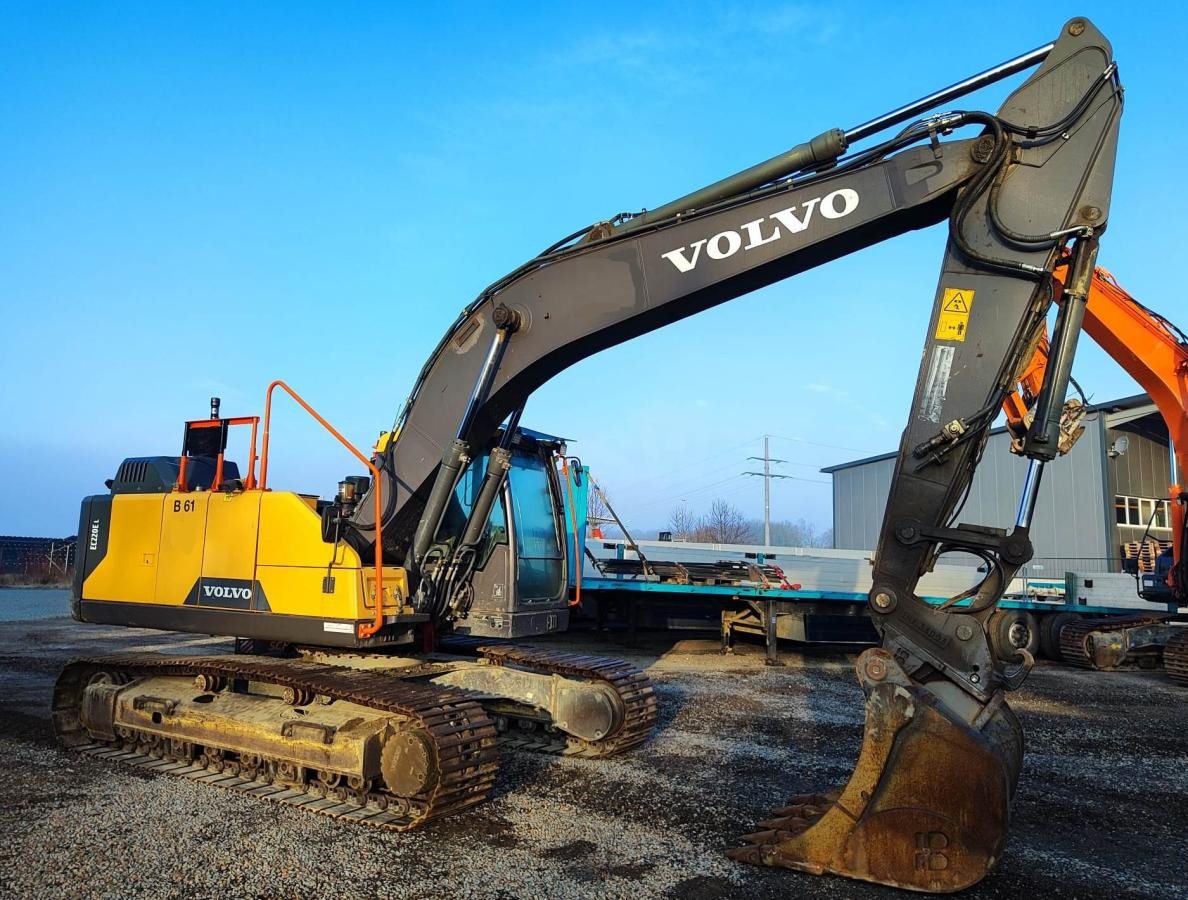 Volvo EC220EL - Гусеничный экскаватор: фото 3 Volvo EC220EL - Гусеничный экскаватор: фото 3