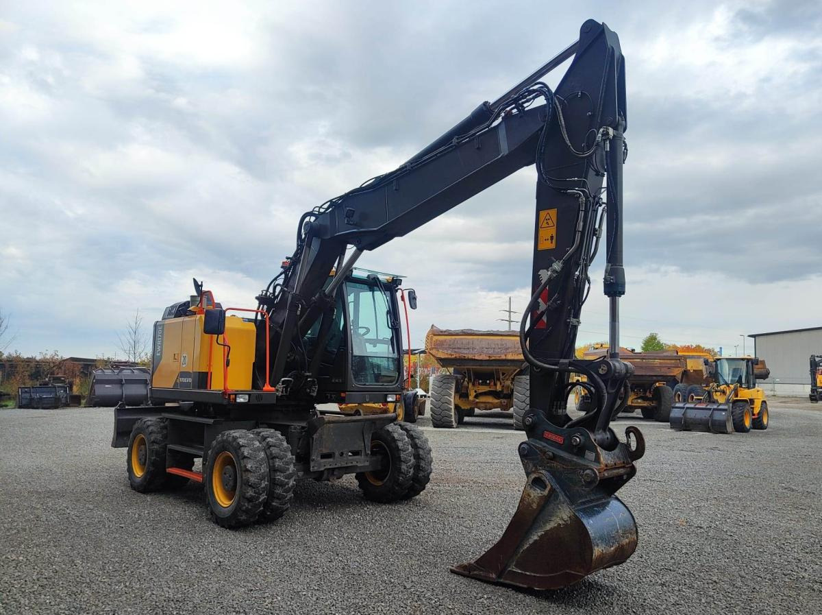 Volvo EWR170E - Колёсный экскаватор: фото 3 Volvo EWR170E - Колёсный экскаватор: фото 3