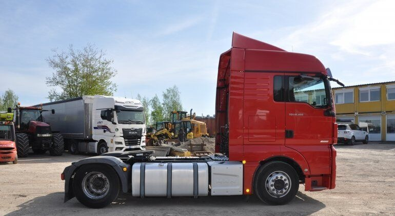 MAN TGX 18.460 XLX - Тягач: фото 4 MAN TGX 18.460 XLX - Тягач: фото 4