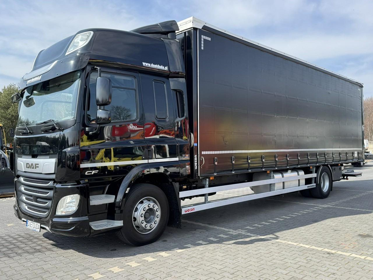 DAF CF 320 E6 Winda Firana Tył Drzwi Dach Zsuwany Długi 9.40m - Тентованный грузовик: фото 2 DAF CF 320 E6 Winda Firana Tył Drzwi Dach Zsuwany Długi 9.40m - Тентованный грузовик: фото 2