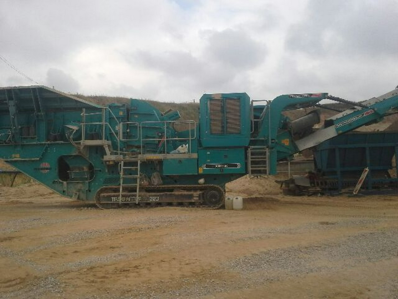 Extec PowerScreen Trakpactor 320 CR 027 Wydajność nawet do 320t/h - Ударная дробилка: фото 1 Extec PowerScreen Trakpactor 320 CR 027 Wydajność nawet do 320t/h - Ударная дробилка: фото 1