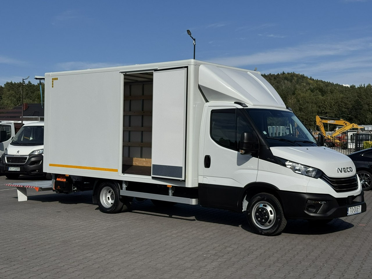Iveco Daily 35C14 - Фургон с закрытым кузовом: фото 1 Iveco Daily 35C14 - Фургон с закрытым кузовом: фото 1