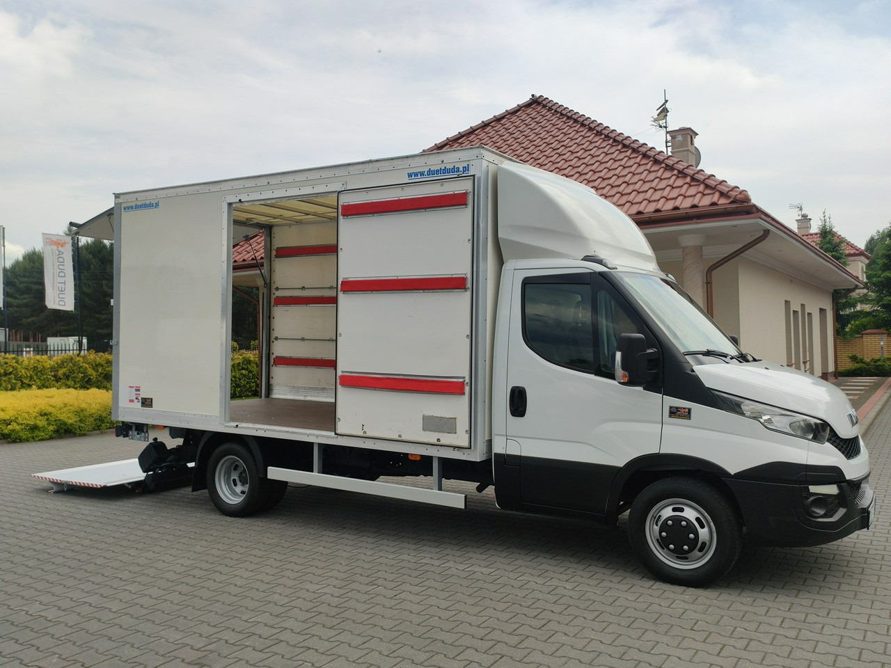 Iveco Daily 35C15 - Фургон с закрытым кузовом: фото 1 Iveco Daily 35C15 - Фургон с закрытым кузовом: фото 1