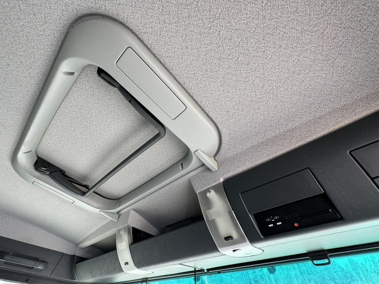 MAN TGS 18.320 E5 BUCHER OPTIFANT 8000 Zamiatarka Uliczna Euro 6 в лизинг MAN TGS 18.320 E5 BUCHER OPTIFANT 8000 Zamiatarka Uliczna Euro 6: фото 43 MAN TGS 18.320 E5 BUCHER OPTIFANT 8000 Zamiatarka Uliczna Euro 6 в лизинг MAN TGS 18.320 E5 BUCHER OPTIFANT 8000 Zamiatarka Uliczna Euro 6: фото 43