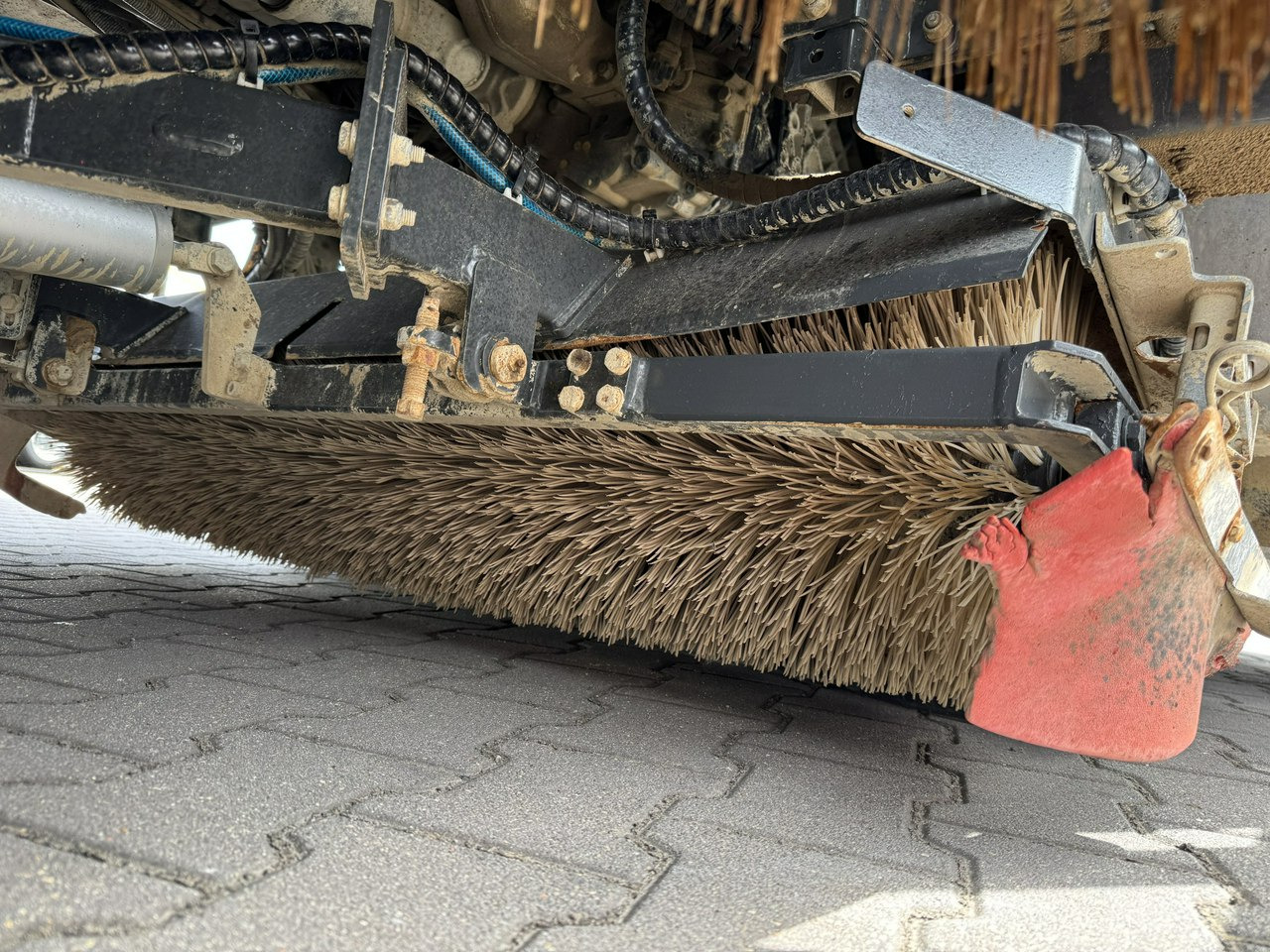 MAN TGS 18.320 E5 BUCHER OPTIFANT 8000 Zamiatarka Uliczna Euro 6 в лизинг MAN TGS 18.320 E5 BUCHER OPTIFANT 8000 Zamiatarka Uliczna Euro 6: фото 19 MAN TGS 18.320 E5 BUCHER OPTIFANT 8000 Zamiatarka Uliczna Euro 6 в лизинг MAN TGS 18.320 E5 BUCHER OPTIFANT 8000 Zamiatarka Uliczna Euro 6: фото 19