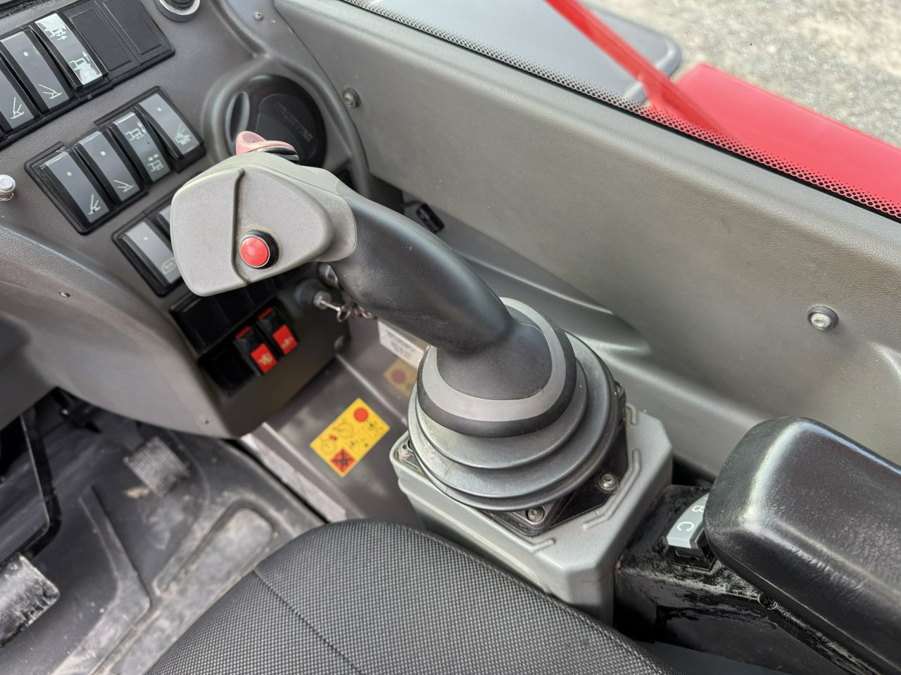 Manitou MRT 2150 ROTO Ładowarka Teleskopowa Obrotowa в лизинг Manitou MRT 2150 ROTO Ładowarka Teleskopowa Obrotowa: фото 24