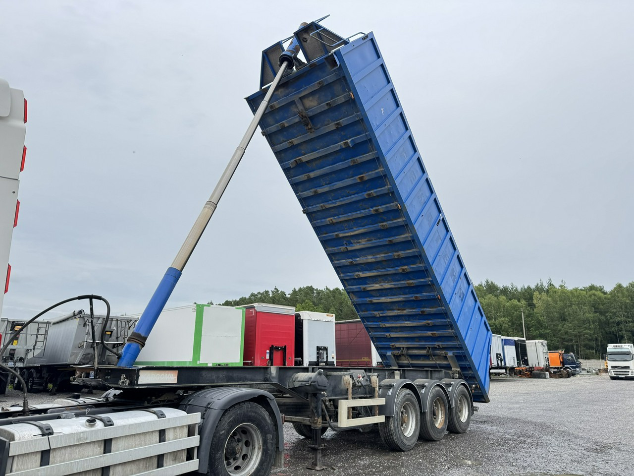 Ovibos Kargomil 35m STALOWA OKAZJA Stan Dobry !!! - Самосвальный полуприцеп: фото 1 Ovibos Kargomil 35m STALOWA OKAZJA Stan Dobry !!! - Самосвальный полуприцеп: фото 1