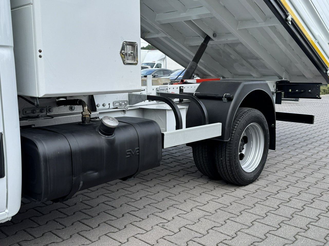 Малотоннажный самосвал Renault Master: фото 11 Малотоннажный самосвал Renault Master: фото 11