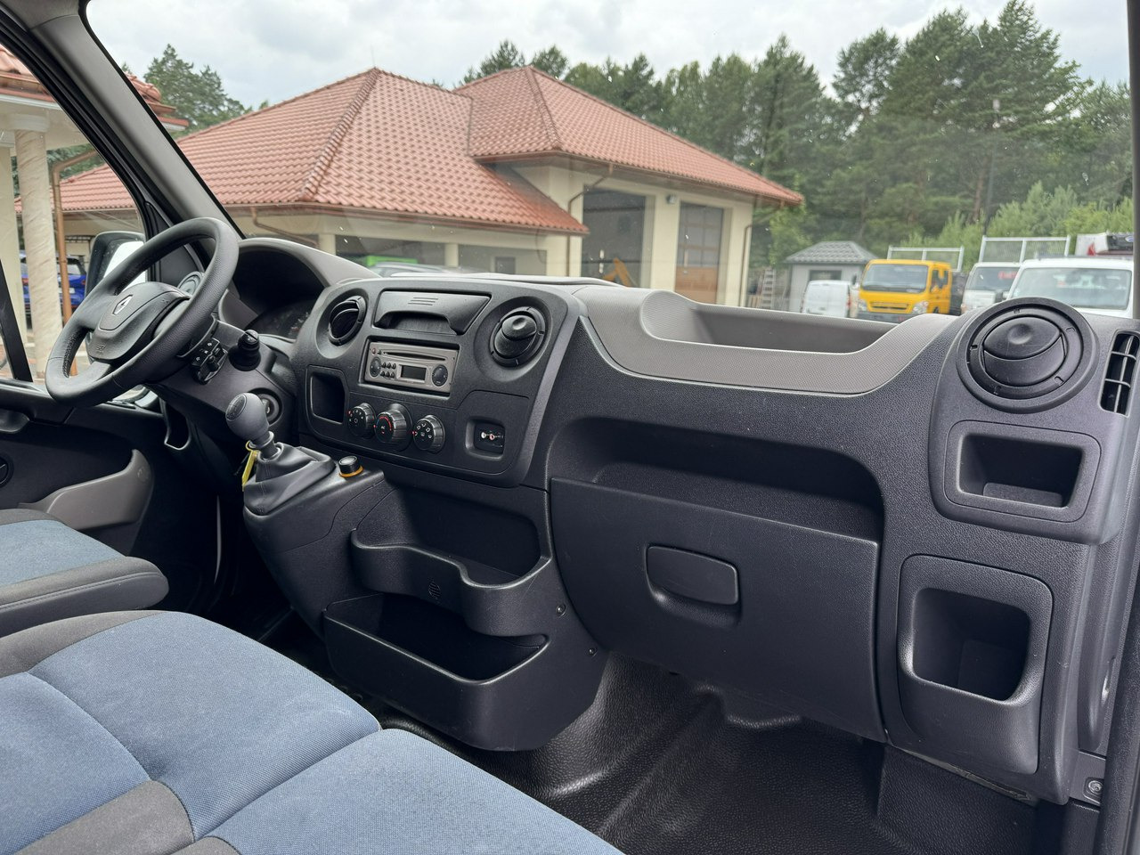 Малотоннажный самосвал Renault Master: фото 36 Малотоннажный самосвал Renault Master: фото 36