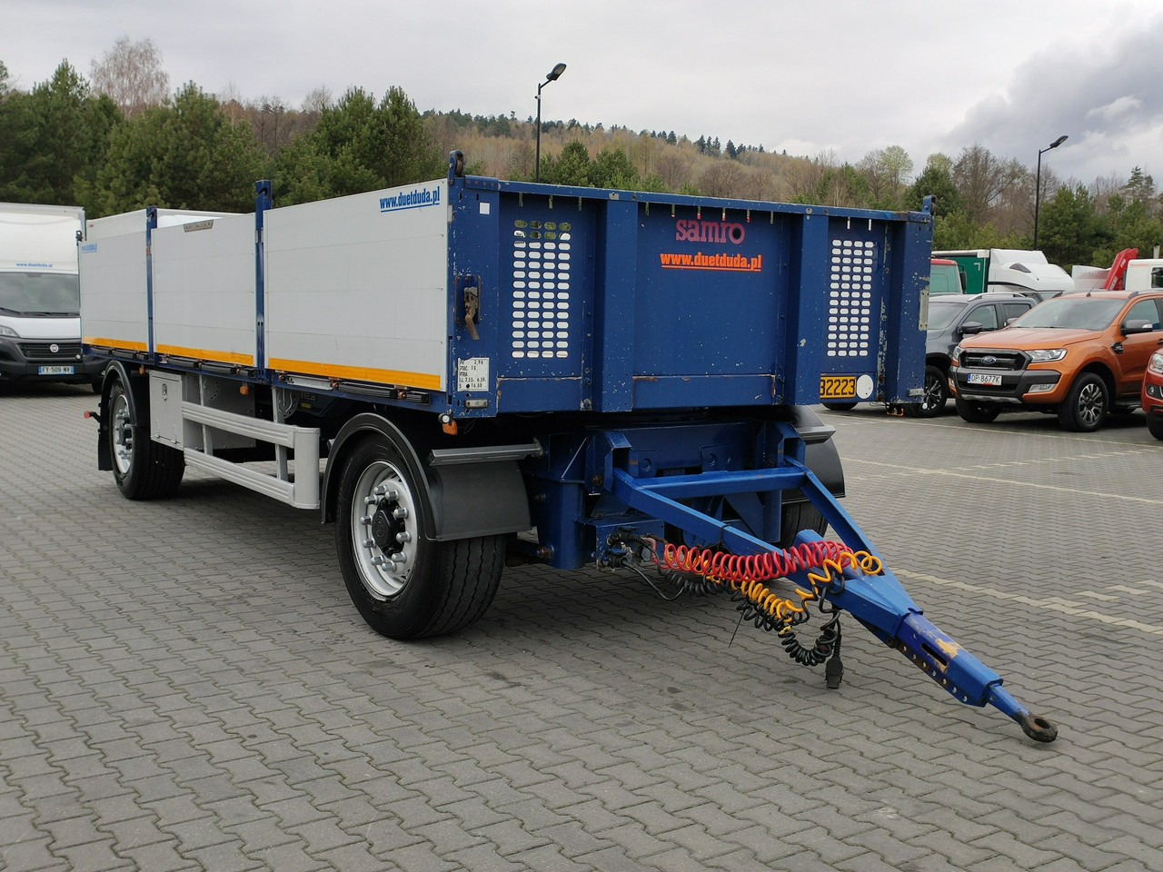 Samro Ciężarowa 2-osiowa na poduszkach - Прицеп бортовой/ Платформа: фото 4 Samro Ciężarowa 2-osiowa na poduszkach - Прицеп бортовой/ Платформа: фото 4