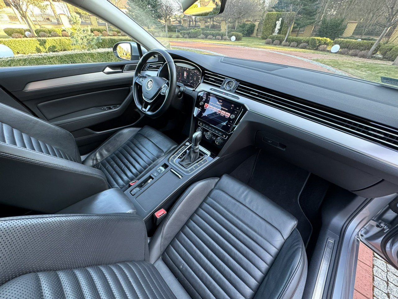 Легковой автомобиль Volkswagen Passat: фото 46