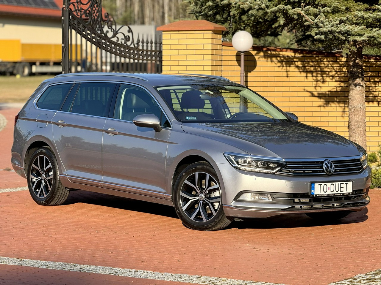 Volkswagen Passat - Универсал: фото 1 Volkswagen Passat - Универсал: фото 1