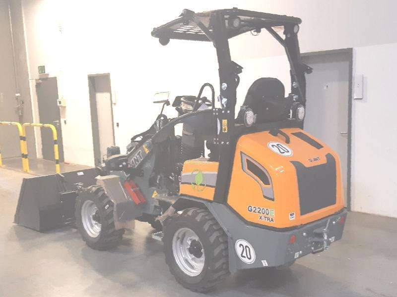 Giant G 2200 E X-Tra Elektro / electric - Мини-погрузчик с бортовым поворотом: фото 3 Giant G 2200 E X-Tra Elektro / electric - Мини-погрузчик с бортовым поворотом: фото 3