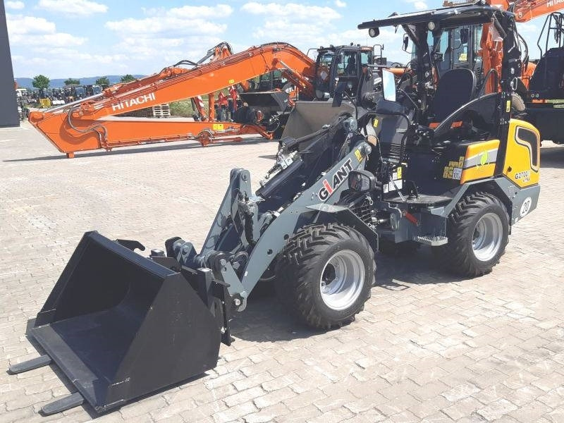 Giant G 2700 E X-Tra Elektro / electric - Мини-погрузчик с бортовым поворотом: фото 2 Giant G 2700 E X-Tra Elektro / electric - Мини-погрузчик с бортовым поворотом: фото 2