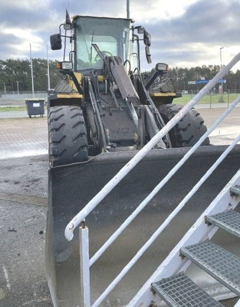 Komatsu WA 200 PT-5 - Колёсный погрузчик: фото 2 Komatsu WA 200 PT-5 - Колёсный погрузчик: фото 2